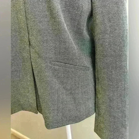 Talbots Luxe Knit Black & White Herringbone Stand Collar Zip Front Blazer - Picture 9 of 12